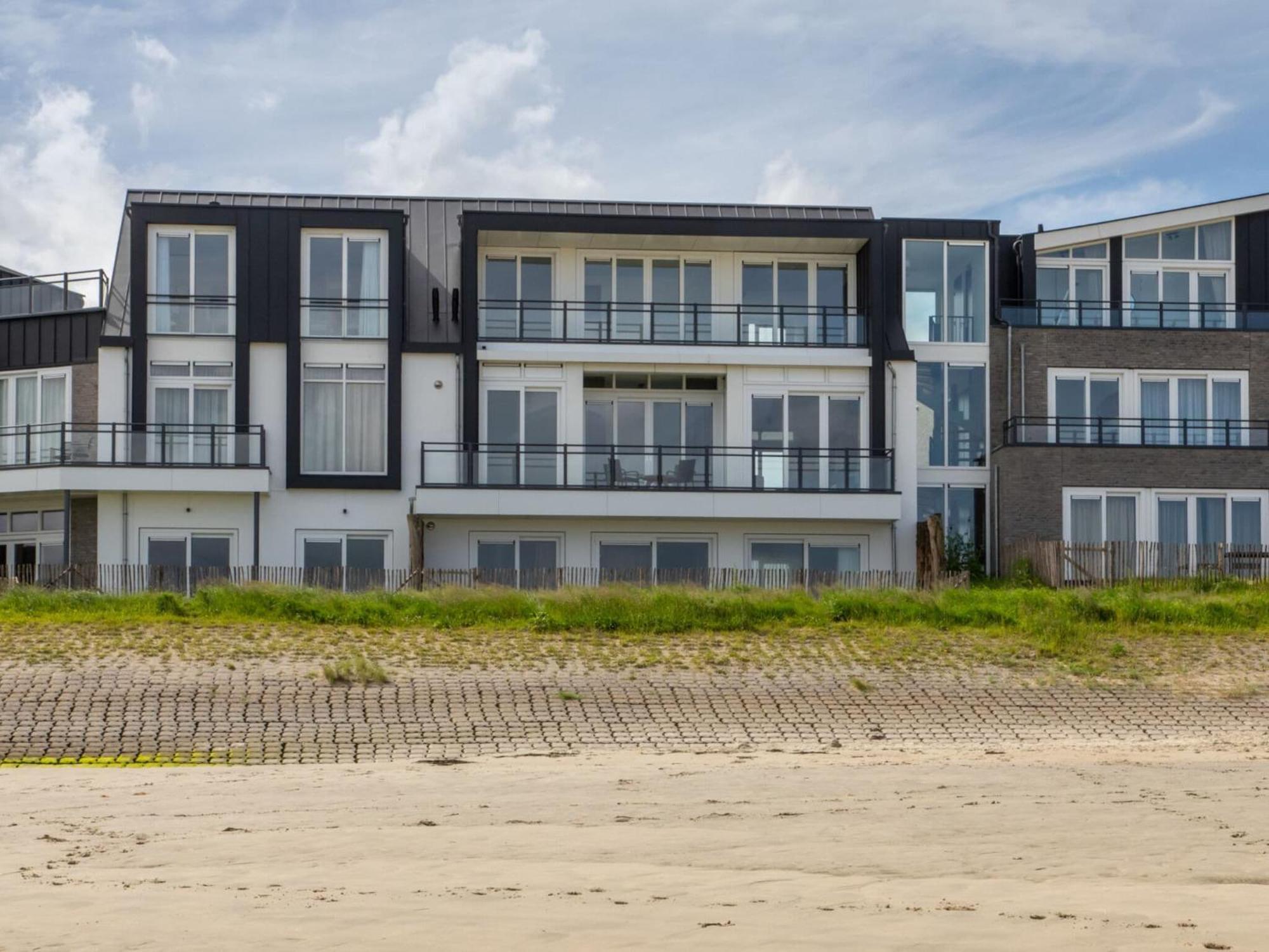 Luxury With Water Views Holiday home *