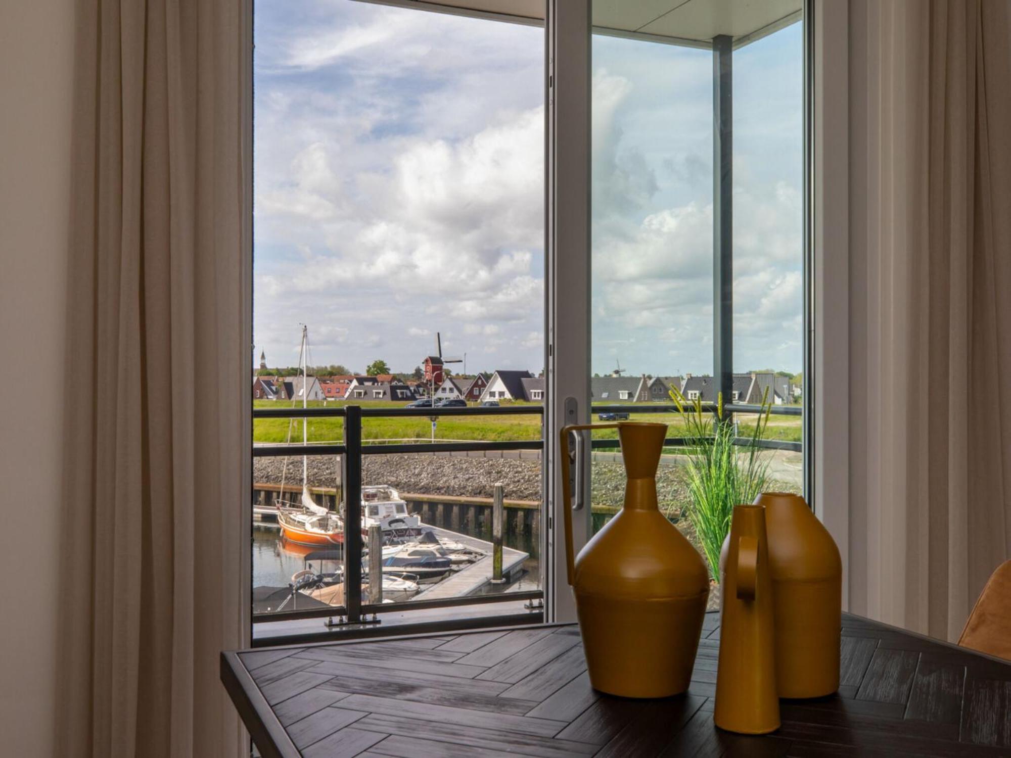 Holiday home Luxury With Water Views *