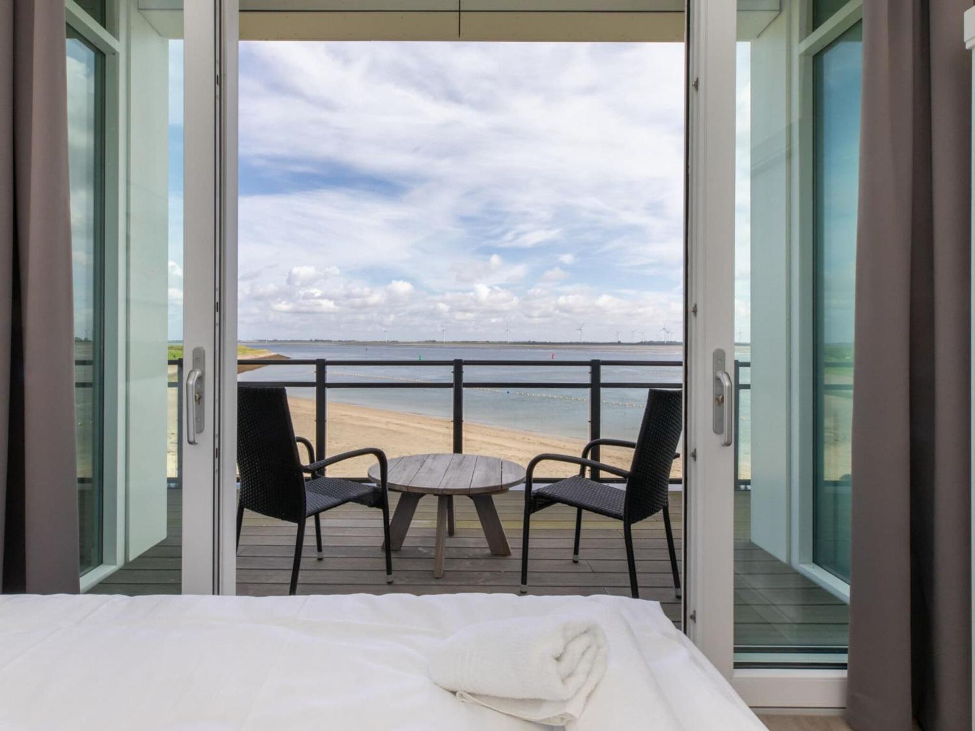 Luxury With Water Views Vakantiehuis